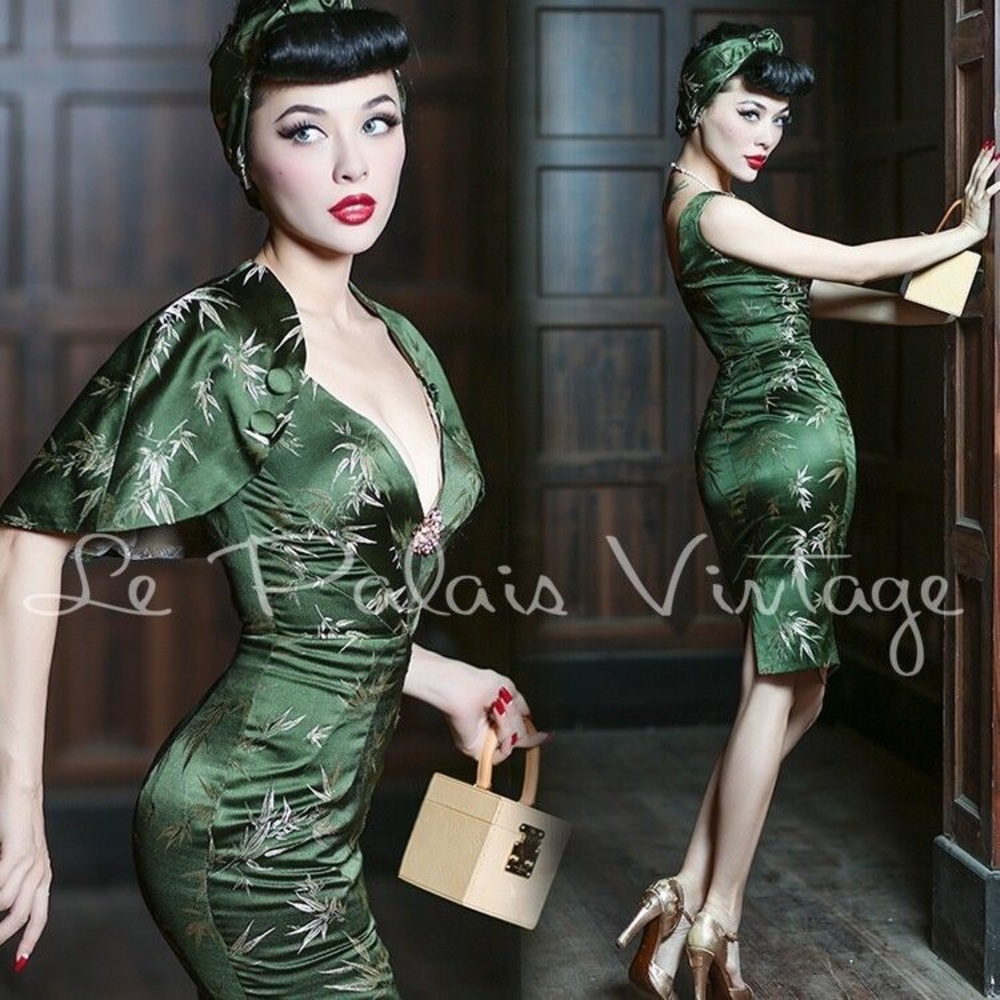 NWT Le Palais Vintage Satin Green Dress With Cape Medium